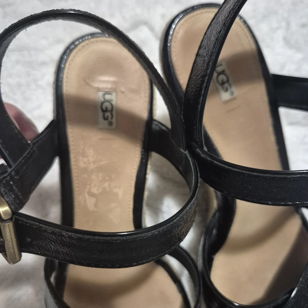 UGG Black Espadrille Wedges-patent Leather ...SIZE:8.5
